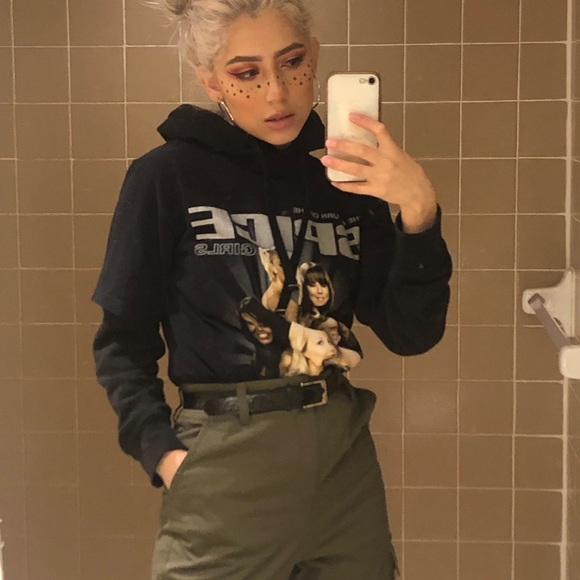 Tops - Black tee